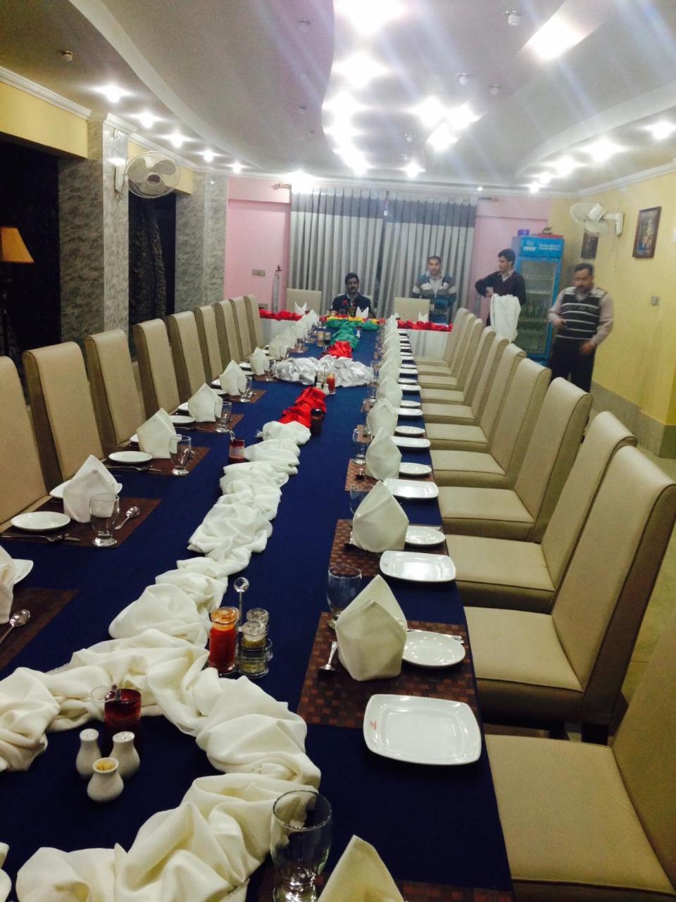 Mir Continental Hotel Muzaffarabad Εξωτερικό φωτογραφία