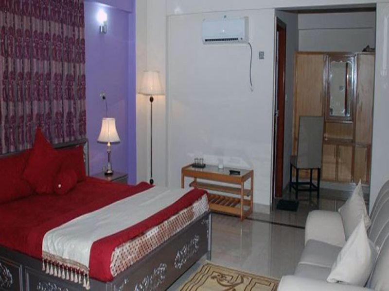 Mir Continental Hotel Muzaffarabad Εξωτερικό φωτογραφία