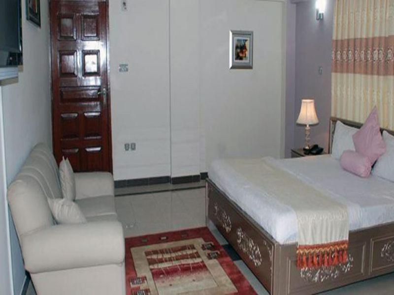 Mir Continental Hotel Muzaffarabad Εξωτερικό φωτογραφία