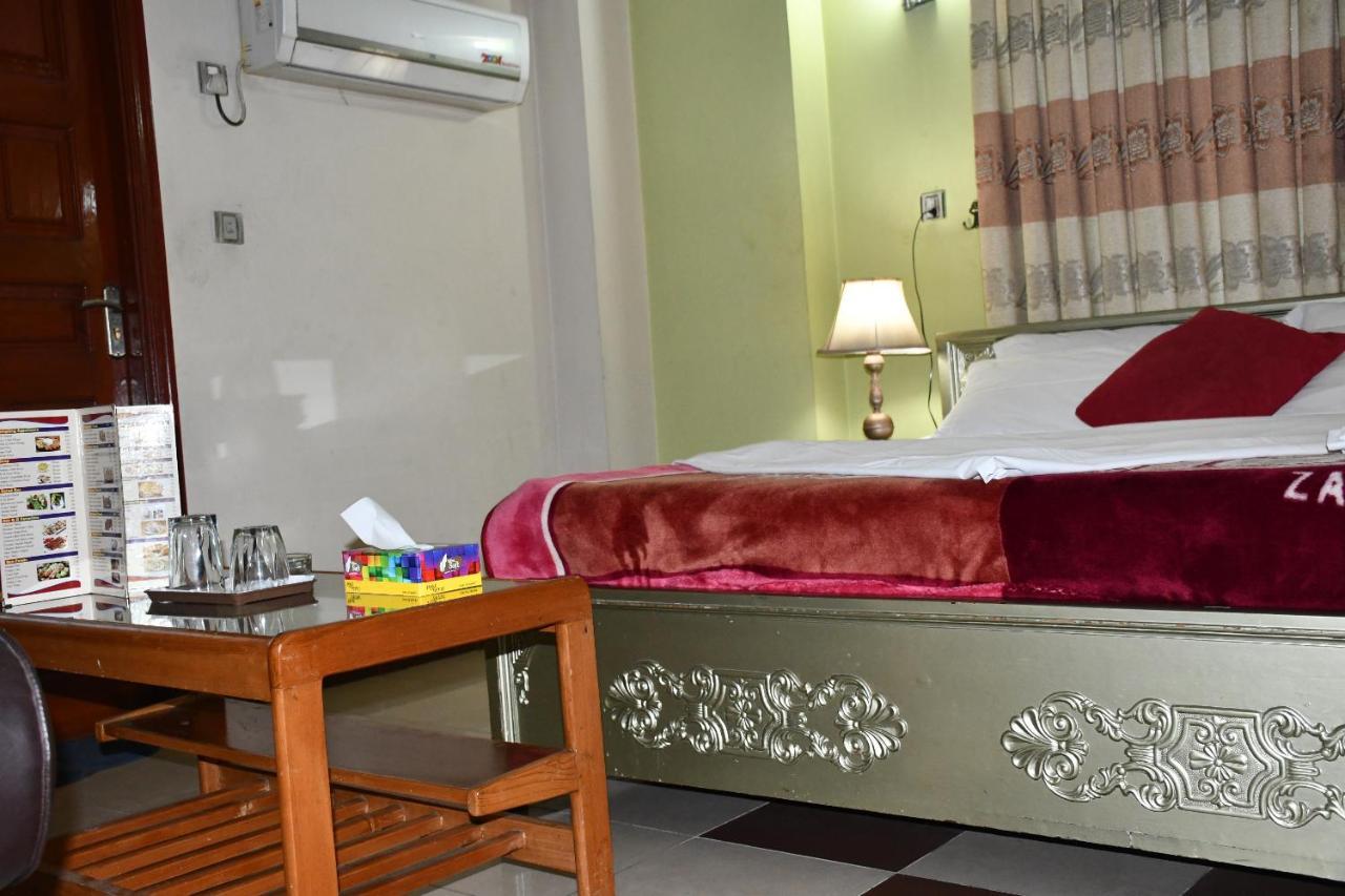 Mir Continental Hotel Muzaffarabad Εξωτερικό φωτογραφία