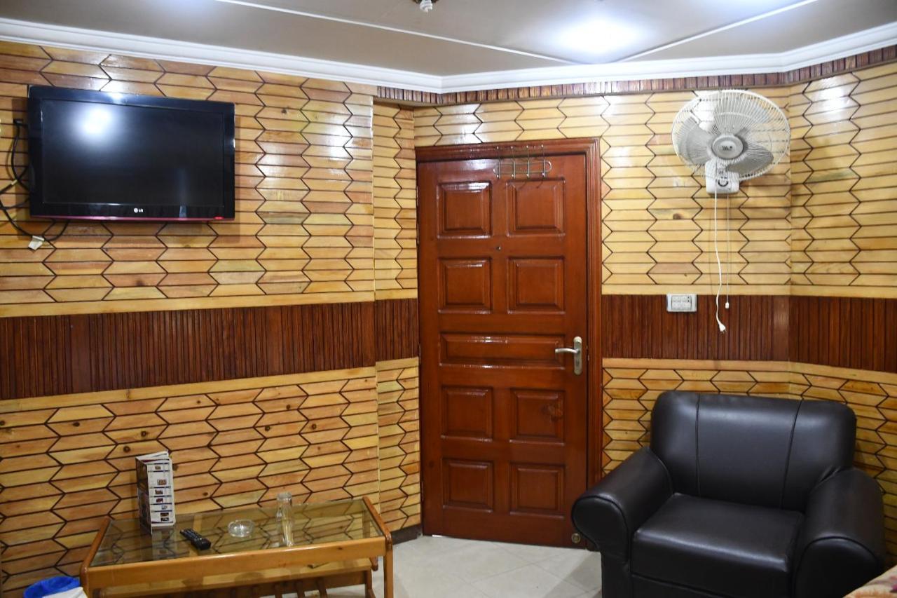 Mir Continental Hotel Muzaffarabad Εξωτερικό φωτογραφία