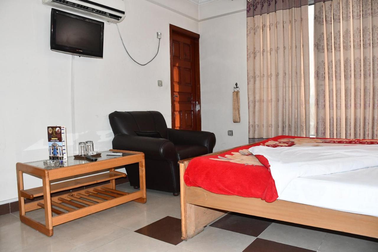Mir Continental Hotel Muzaffarabad Εξωτερικό φωτογραφία