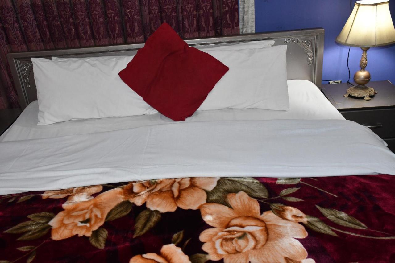 Mir Continental Hotel Muzaffarabad Εξωτερικό φωτογραφία